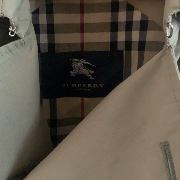 Burberry all weather trench coat size 36R vintage - Picture 3 of 11